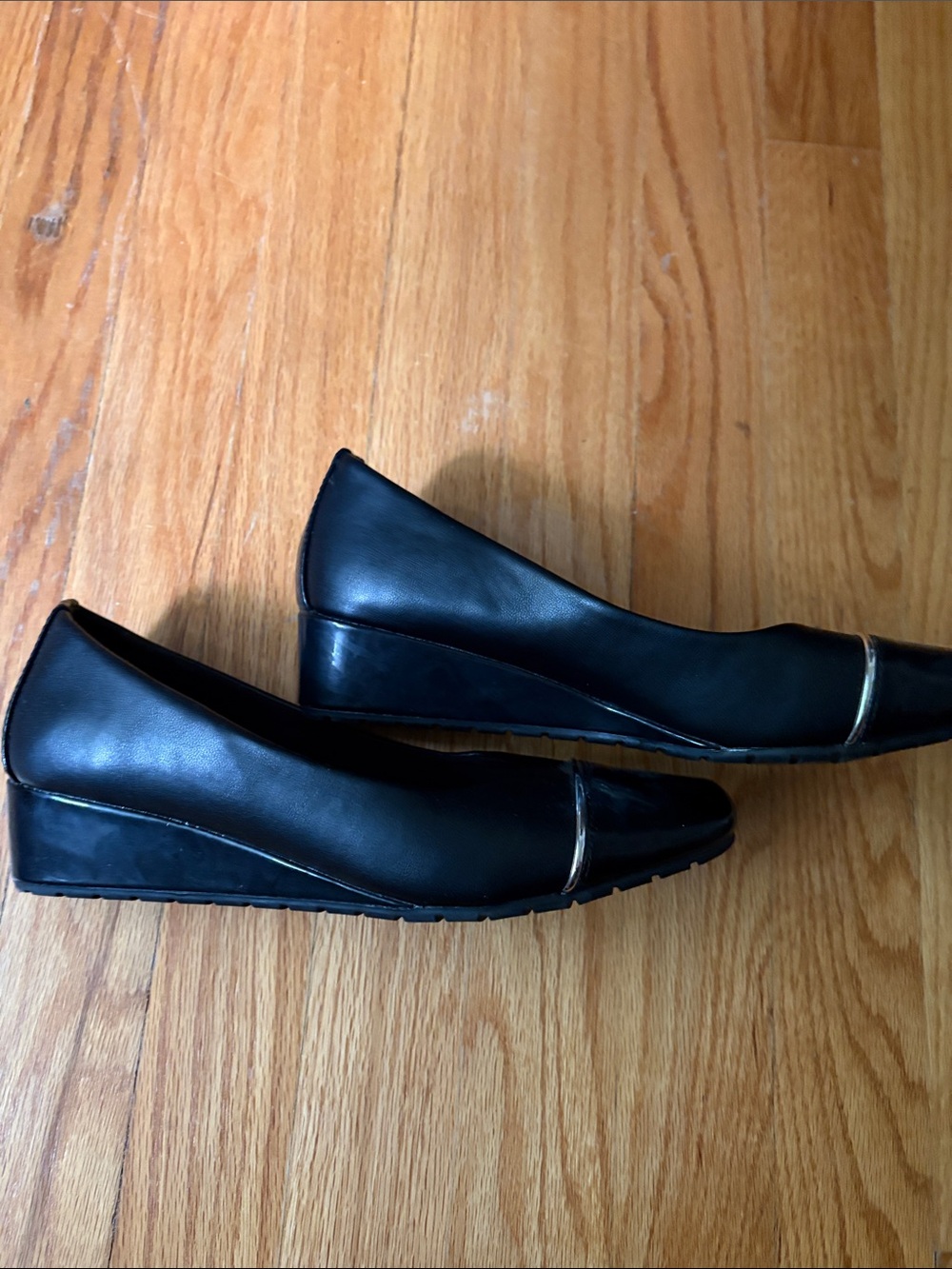 Anne Klein Black Leather Square-Toe Flats with Silver accents - Picture 3 of 8